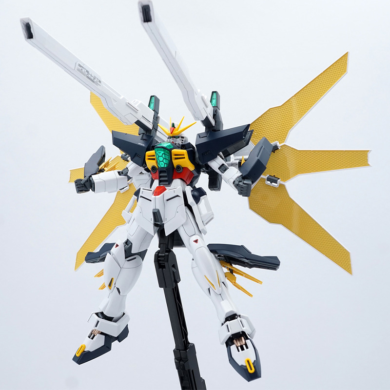 Kit de Modelo Bandai MG 1/100  - Model Kit Figures reseña y precio