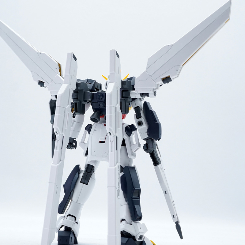 Kit de Modelo Bandai MG 1/100  - Model Kit Figures reseña y precio