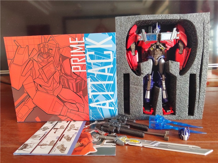 Nuevos juguetes de transformac - Model Kit Optimus Prime reseña y precio