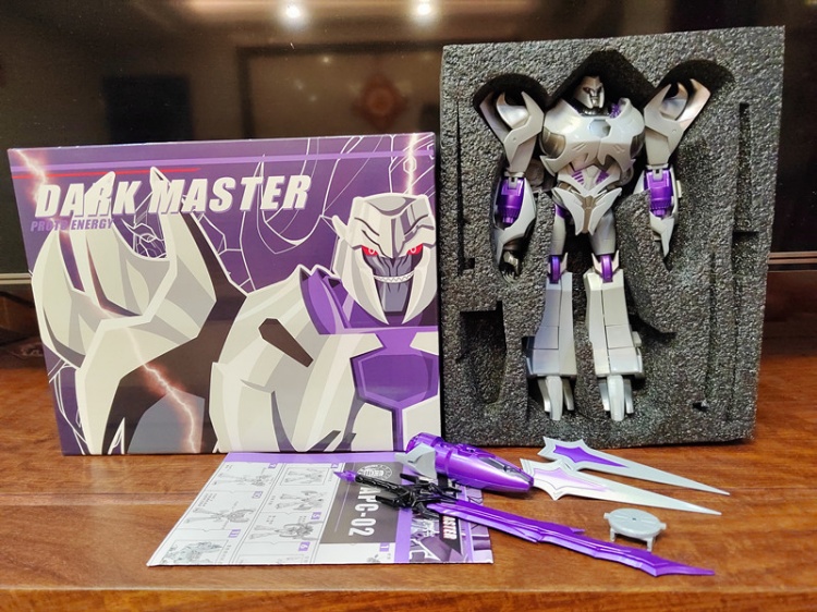 Nuevos juguetes de transformac - Model Kit Optimus Prime reseña y precio