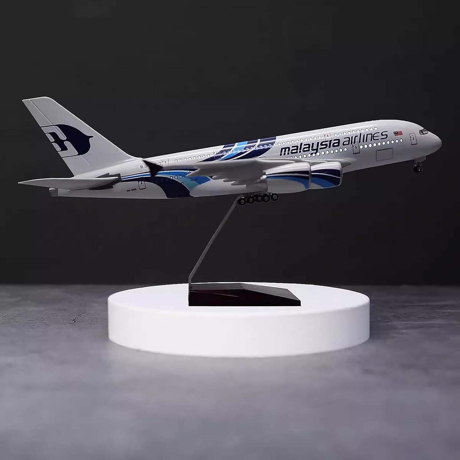 Escala 1:160 Malaysia Airlines - Resin Kit Cast reseña y precio